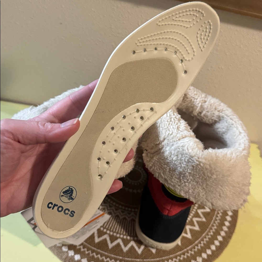 New Crocs Adela Foldover Fuzz Bootie w/poppy stucco standard fit Winter Boots - Picture 16 of 16
